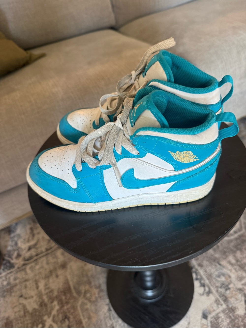DQ8423-400 Nike Air Jordan 1.5Y Aqua High Tops